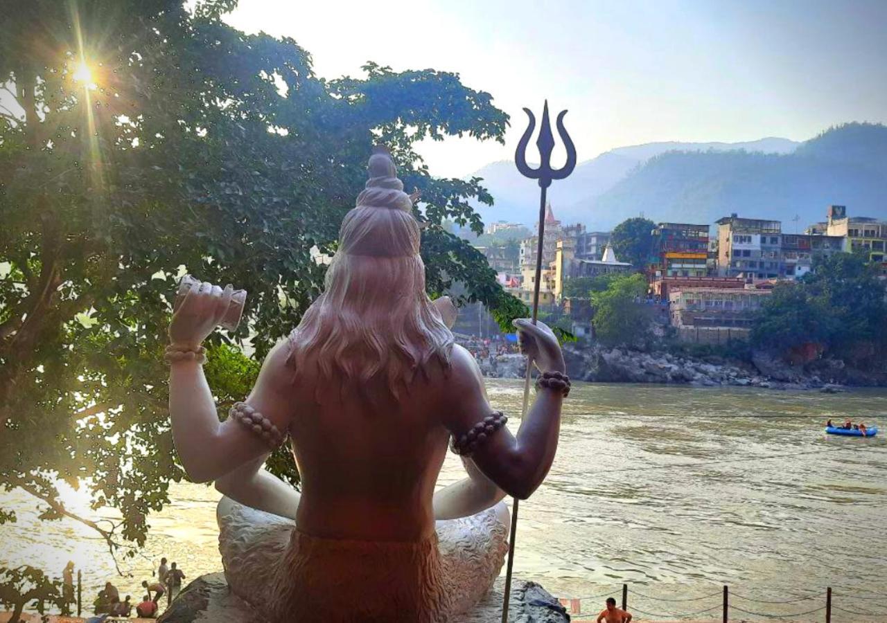 ホテル Vedic Dham Ganga リシケーシュ エクステリア 写真